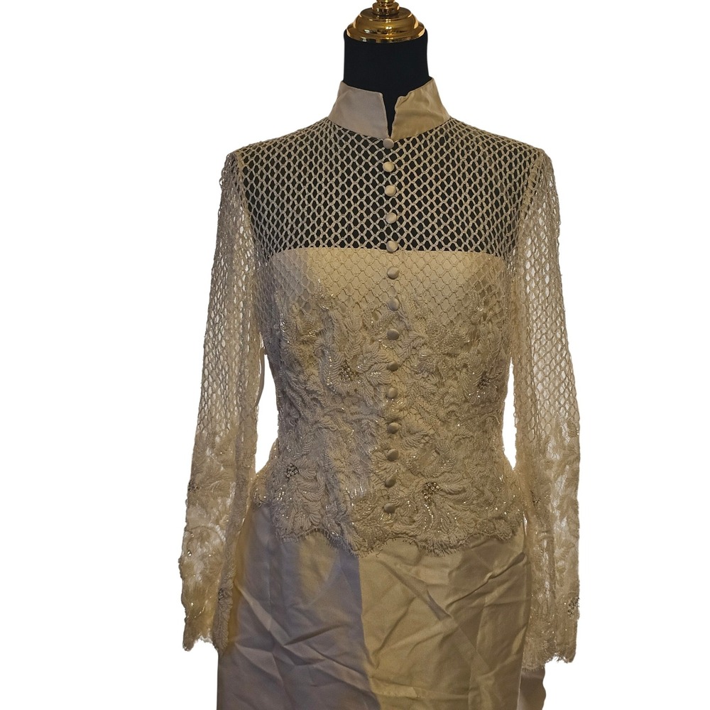 Floranna Alta Moda Roma Italian Lace Beaded Sheer Neck Gown Ivory Size 6‎
